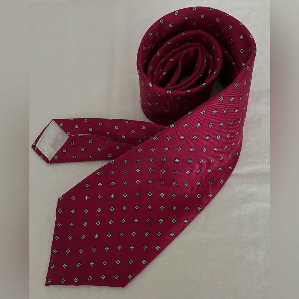 Christian Dior Men’s Silk Red Necktie w/Blue Microdot Geometric Pattern; 55” L